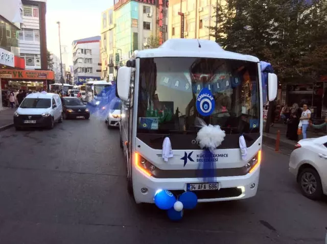 Pinhani'den Sünnet Çocukları İçin Konser Pinhani'den Sünnet Çocukları İçin Konser