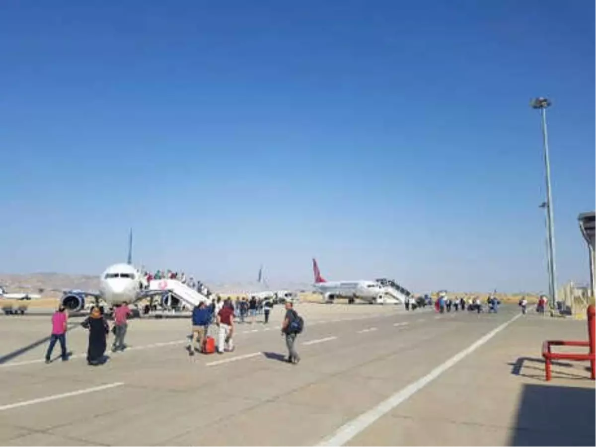 Şırnak'ta Ağustos Ayında 38 Bin Kişi Uçakla Yolculuk Yaptı