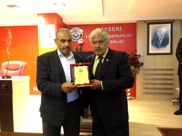 Yılın Ahisi Aday Adayları Plaketlerini Aldı Yılın Ahisi Aday Adayları Plaketlerini Aldı