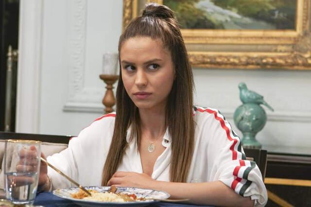 Talat Bulut Hakkında Açıklamalarda Bulunan Ayşegül Çınar Kimdir?