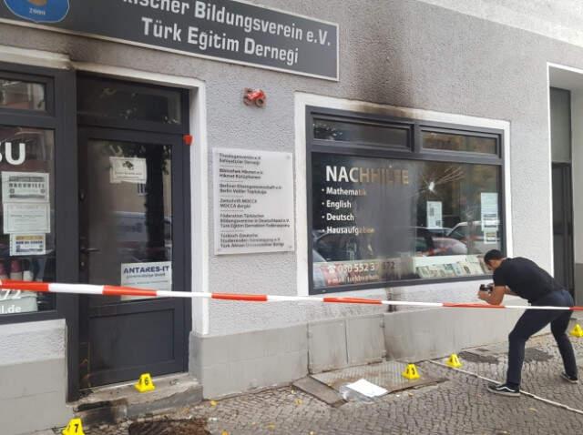 Almanya'daki Türk Eğitim Derneği'ne Molotof Kokteyli ile Saldırdılar