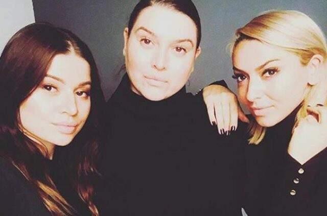 Hadise ve Ablası Hülya Açıkgöz Sosyal Medyada Birbirine Girdi
