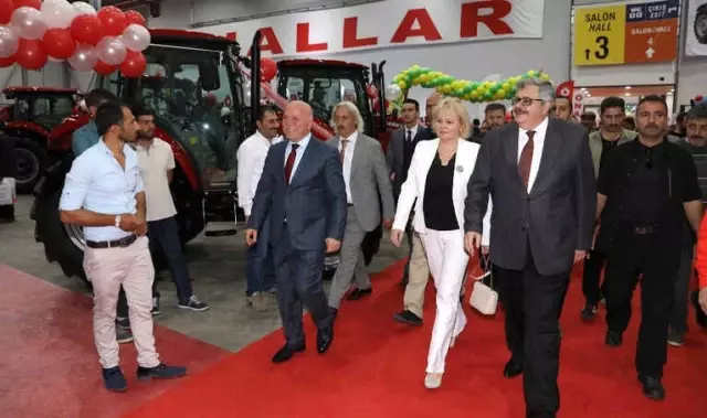 Tarım ve Hayvancılık Fuarı Erzurum'da Açıldı Tarım ve Hayvancılık Fuarı Erzurum'da Açıldı