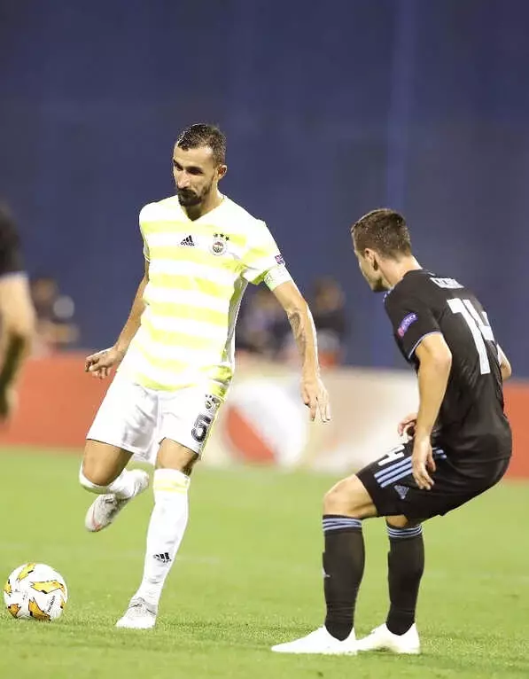 UEFA Avrupa Ligi: Dinamo Zagreb: 4 - Fenerbahçe: 1 (Maç Sonucu) UEFA Avrupa Ligi: Dinamo Zagreb: 4 - Fenerbahçe: 1 (Maç Sonucu)