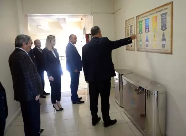 Vali Azizoğlu: 'Temiz Bir Dünya İçin Sıfır Atık' Vali Azizoğlu: 'Temiz Bir Dünya İçin Sıfır Atık'