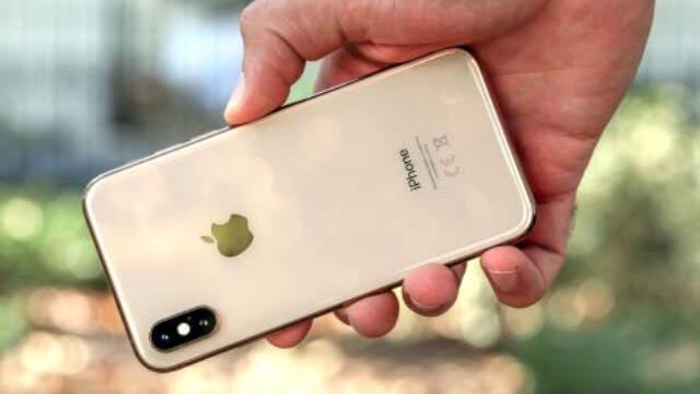 Apple'ın Yeni Göz Bebeği iPhone XS'in Bataryası, Apple Hayranlarını Hüsrana Uğrattı