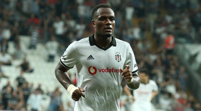 Beşiktaş Teknik Direktörü Şenol Güneş, Fenerbahçe Derbisinde Santrafor Pozisyonunda Kimi Oynatacağı Konusunda Kararsız