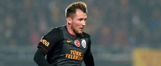 Galatasaray'ın Eski Oyuncusu Izet Hajrovic, Fenerbahçe'yi Üzdü