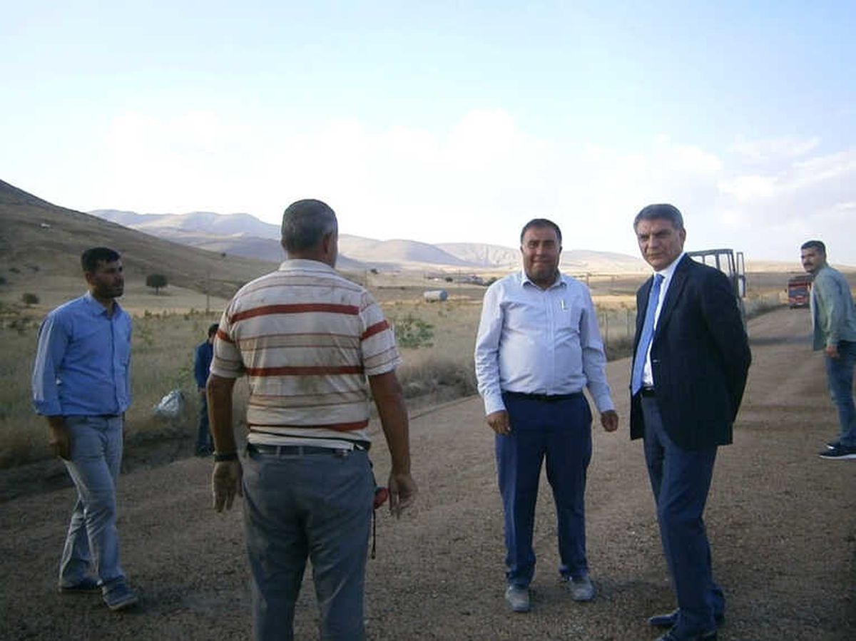 Kaymakam Özkan, Yol Yapım Çalışmalarını İnceledi