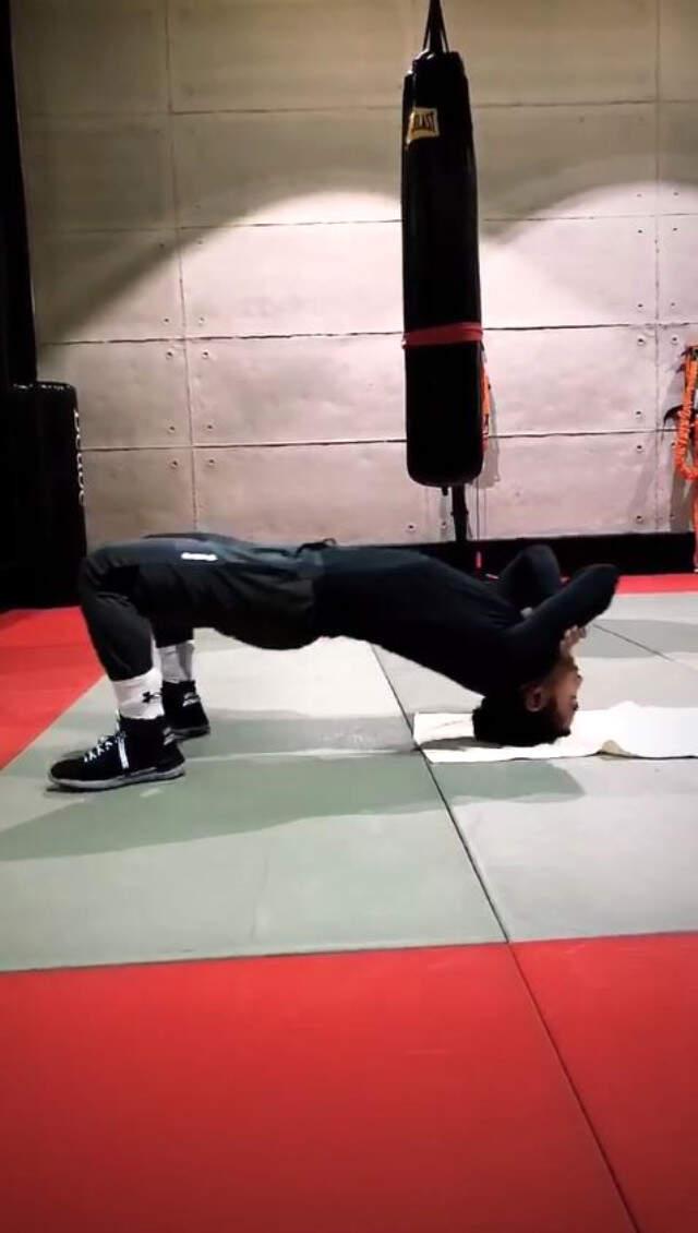 Nusret Gökçe Spor Hareketiyle Ağızları Açık Bıraktı