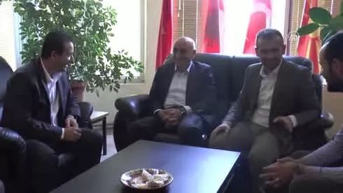 Tdbb'den Makedonya'ya Çöp Kamyonu ve Teknik Ekipman Yardımı Tdbb'den Makedonya'ya Çöp Kamyonu ve Teknik Ekipman Yardımı