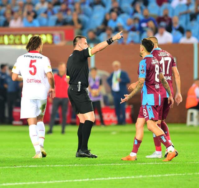 Göztepe, Trabzonspor'u Yasin Öztekin'in Attığı Gollerle 2-1 Mağlup Etti