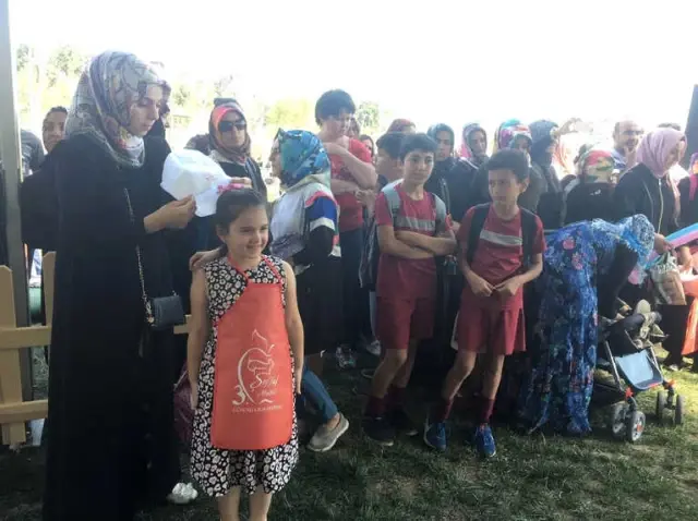 Minikler Lezzet Yarışı Yaptı, Aileleri Heyecanla İzledi Minikler Lezzet Yarışı Yaptı, Aileleri Heyecanla İzledi