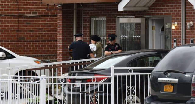 New York'ta Bebeklere Satırlı ve Bıçaklı Saldırı