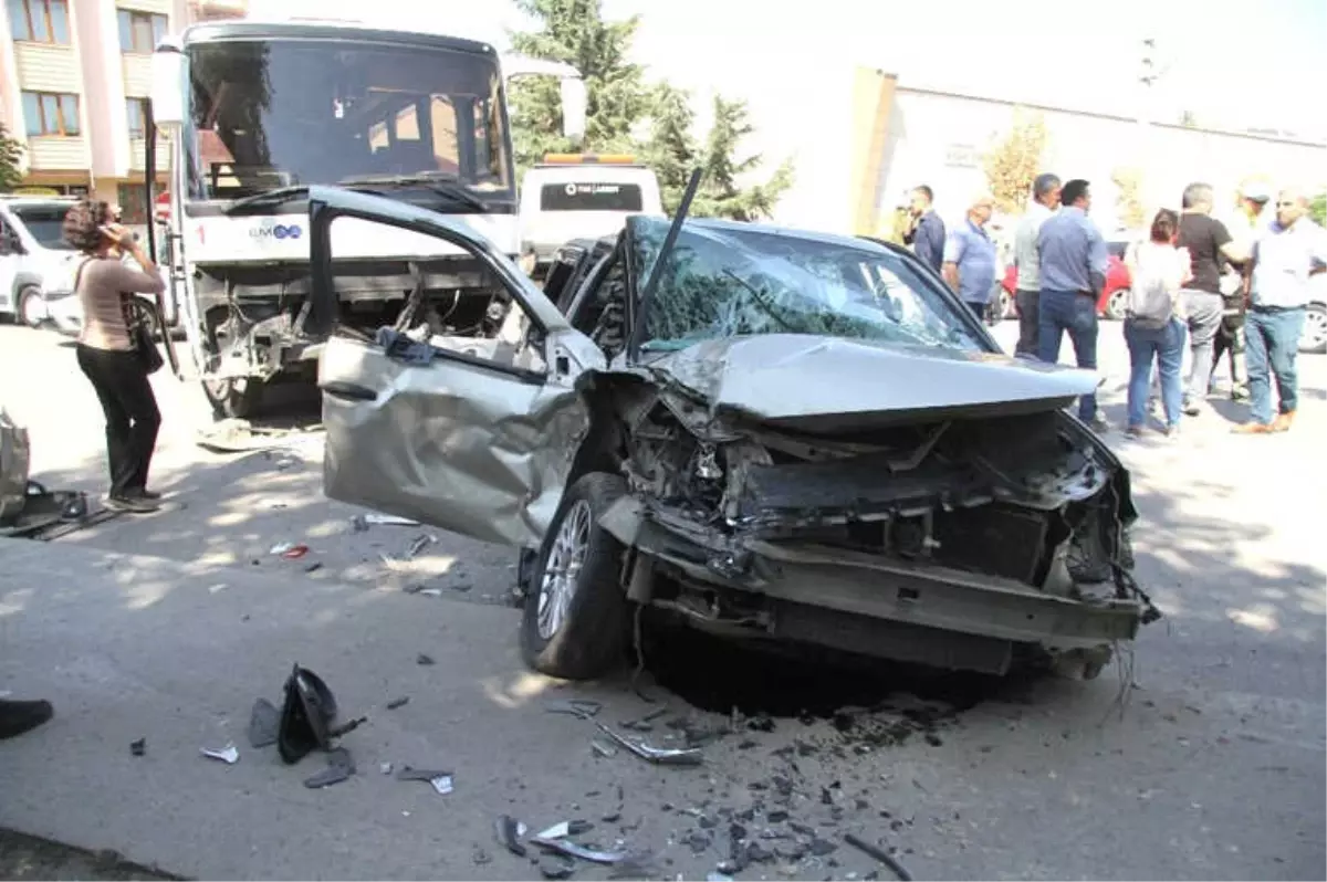 Trafik Kazası Sonrası Can Pazarı: 9 Yaralı