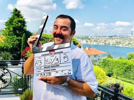 Ata Demirer'den Bozcaada'dan Sonra Gökçeada Tanıtımı Ata Demirer'den Bozcaada'dan Sonra Gökçeada Tanıtımı