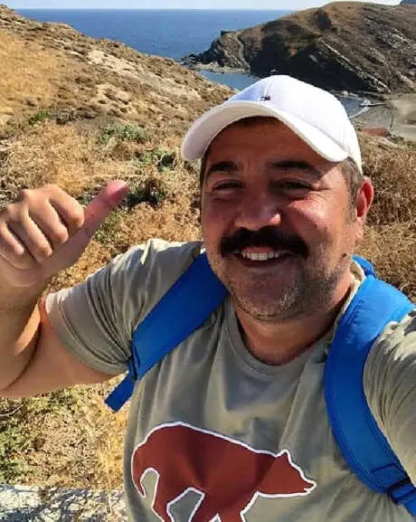 Ata Demirer'den Bozcaada'dan Sonra Gökçeada Tanıtımı Ata Demirer'den Bozcaada'dan Sonra Gökçeada Tanıtımı