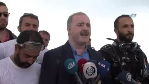 Çarpanak Adası'na Antik Yoldan Su Altı Yürüyüşü Çarpanak Adası'na Antik Yoldan Su Altı Yürüyüşü