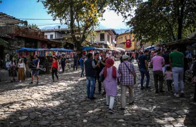 Cumalıkızık'ta Hafta Sonu Yoğunluğu