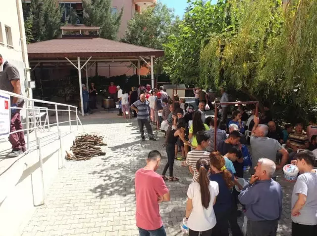 Malatya'da Aşure Günü Etkinliği Malatya'da Aşure Günü Etkinliği
