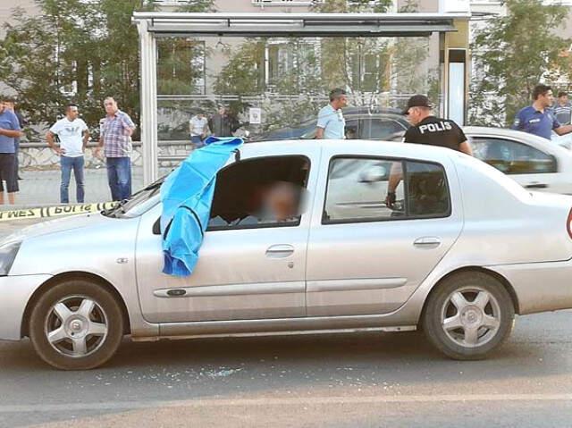 Nişanlısının Eski Kocasını Aracında Öldürdü