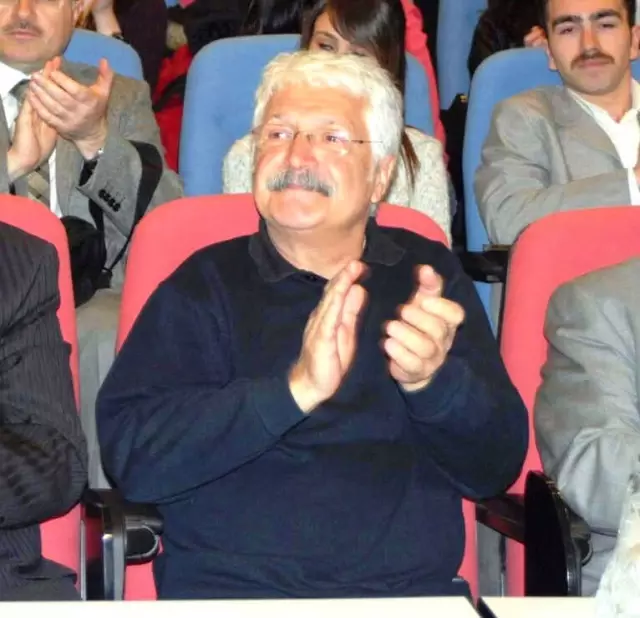 Ünlü Oyuncu Salih Kalyon'un Eşi İnci Kalyon, Hayatını Kaybetti Ünlü Oyuncu Salih Kalyon'un Eşi İnci Kalyon, Hayatını Kaybetti