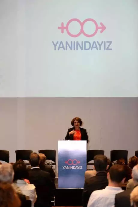 40 Erkek 'Kadın Hakları' İçin Dernek Kurdu 40 Erkek 'Kadın Hakları' İçin Dernek Kurdu