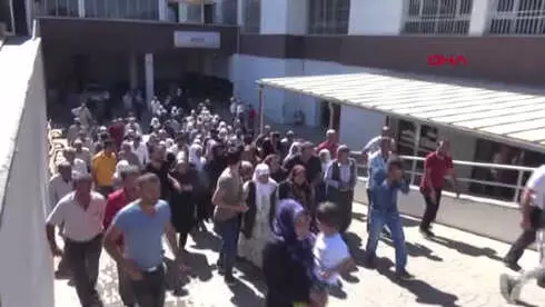 Adıyaman Oğlunu Uyurken, Eşini Yemek Yaparken Öldürmüş