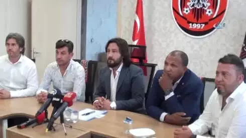Çorum Belediyespor'da Mehmet Aurelio Dönemi Başladı Çorum Belediyespor'da Mehmet Aurelio Dönemi Başladı