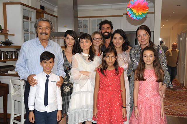 Kadir İnanır, Şahan Gökbakar ve Cem Yılmaz'a Ateş Püskürdü: Sinema Komedyenlerden Soruluyormuş!