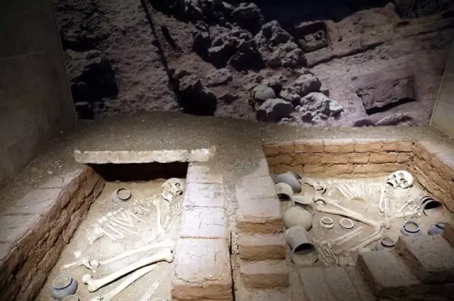 Mardin'de 27 Yıl Önce Şehit Olan Arkeologlar Unutulmadı