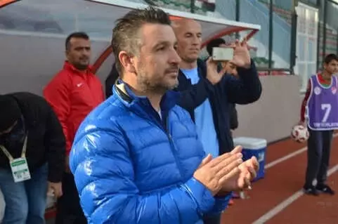Pendikspor Teknik Direktörü Sinan Yücer'den Örnek Davranış