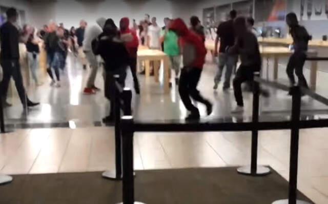 Apple'ın Kaliforniya Eyaletindeki Mağazası Güpegündüz Soyuldu
