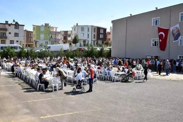 Başkan Sarıkurt Aşure Programına Katıldı Başkan Sarıkurt Aşure Programına Katıldı