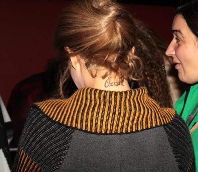Oyuncu Buse Narcı, Hayatına Girecek Erkeği Düşündüğü İçin 'Özcan' Dövmesini Sildirdi