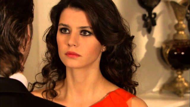 Son Zamanlarda Hızla Kilo Veren Beren Saat'in Yeni Hali Şaşırttı