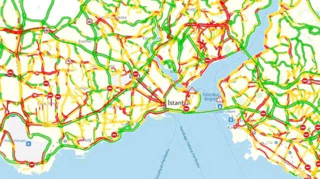 Yola Çıkacaklar Dikkat! İstanbul'da Yağmur Trafiği