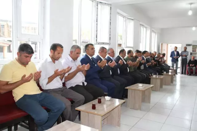 AK Parti Muş Milletvekili Şimşek Malazgirt'te AK Parti Muş Milletvekili Şimşek Malazgirt'te