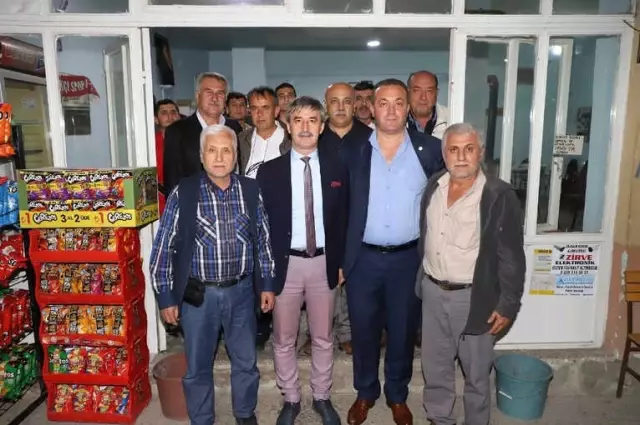 Başkan Şirin'e Hemşerilerinden Hizmet Teşekkürü Başkan Şirin'e Hemşerilerinden Hizmet Teşekkürü