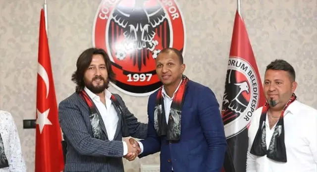 Çorumspor Teknik Direktörü Mehmet Aurelio: Özel Bir Kulübe Geldim Çorumspor Teknik Direktörü Mehmet Aurelio: Özel Bir Kulübe Geldim