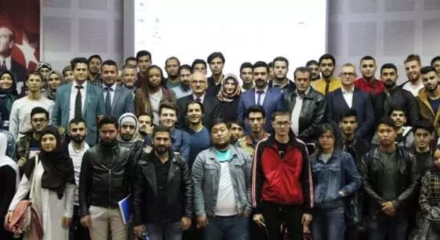 Kütahya'daki Yabancı Uyruklu Üniversite Öğrencileri Bilgilendirildi