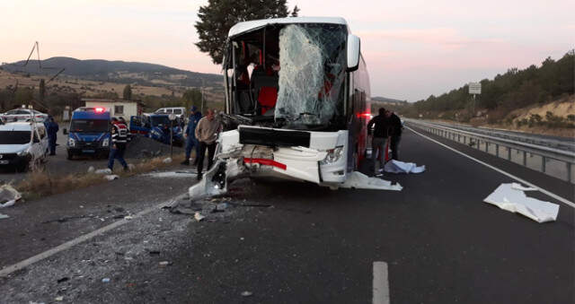 Uşak'ta Otobüs Kazası: 1 Ölü, 26 Yaralı