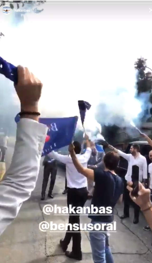 Aşkları İlginç Bir Şekilde Başlayan Bensu Soral ve Hakan Baş Evleniyor! Görüntüler Sosyal Medyada Paylaşılmaya Başlandı