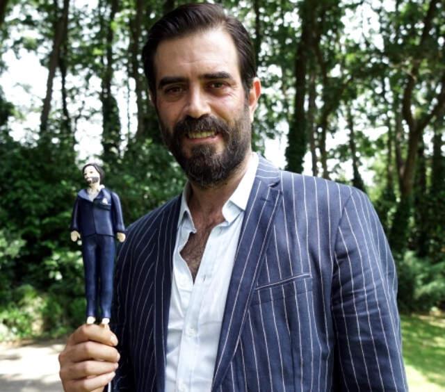 Dizi ve Tiyatro Oyuncusu Teoman Kumbaracıbaşı Kimdir? Nerelidir?