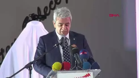 Kahramanmaraş Türkiye'de İlk Defa Defilede 'Robotlar' Sahne Aldı Kahramanmaraş Türkiye'de İlk Defa Defilede 'Robotlar' Sahne Aldı