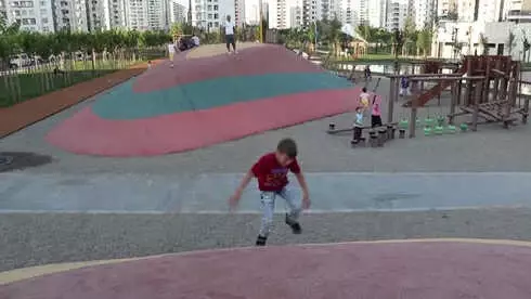 Diyarbakır'ın İlk 'Tema Park'Inda Çocuklar Oyuna Doydu Diyarbakır'ın İlk 'Tema Park'Inda Çocuklar Oyuna Doydu