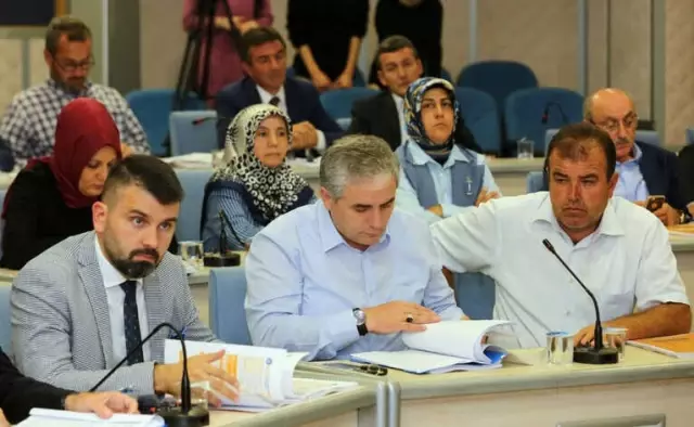 Adapazarı Belediyesi Ekim Ayı Meclisi Toplandı Adapazarı Belediyesi Ekim Ayı Meclisi Toplandı