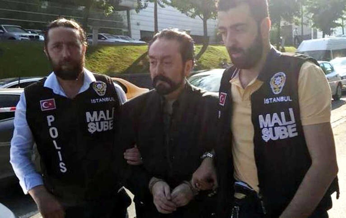 Adnan Oktar'a Bir Şok Daha