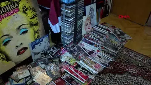 Hayranı Olduğu Madonna İçin Bile Koleksiyonunu Bozmadı Hayranı Olduğu Madonna İçin Bile Koleksiyonunu Bozmadı