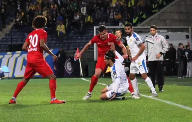 Spor Toto Süper Lig: Mke Ankaragücü: 0 - Antalyaspor: 1 (İlk Yarı)